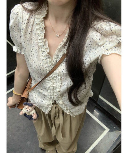 자카드 자수 원단 참나무 늑골 주름 프랑스식 레트로 꽃무늬 프릴 셔츠 여성 여름 거품 소매 몸매 가꾸기