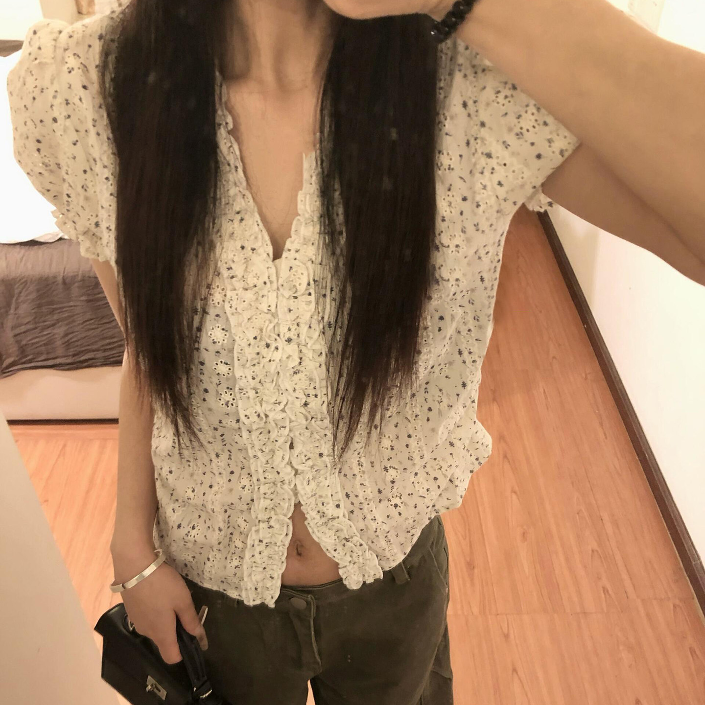 자카드 자수 원단 참나무 늑골 주름 프랑스식 레트로 꽃무늬 프릴 셔츠 여성 여름 거품 소매 몸매 가꾸기