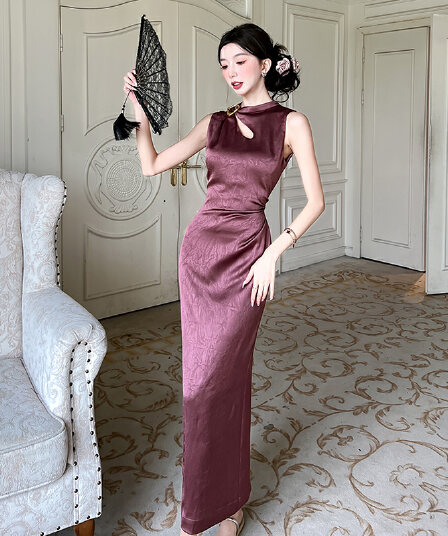 실사 2026 여름 새로운 럭셔리 빛 새틴 잡아라. 주름 질감 물방울 홀로우 아웃 맞춤 핀 핀치 Pleat 민소매 드레스