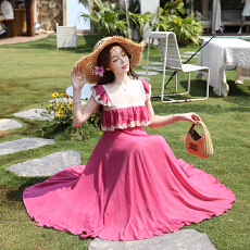 批发实拍 海边度假蕾丝拼接吊带<b class='q'>连衣裙</b>女夏季法式性感<b class='q'>露背</b>长裙子