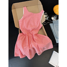 批发实拍~甜美风粉色格纹无袖<b class='q'>连衣裙</b>女2026年春季新款独特漂亮背心裙