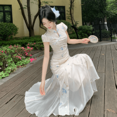 批发blovelan云海蝶翼 新中式改良立领盘扣刺绣收腰鱼尾旗袍连衣裙