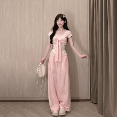 批发桔梗house 白雾清欢 甜美少女感<b class='q'>短</b>袖外搭碎花吊带粉格长裤套装
