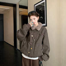 批发实拍仿羊羔毛翻领厚<b class='q'>外套</b>女生冬季保暖棉衣男美式复古棉服休闲上衣