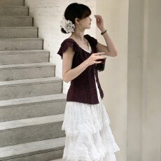 批发实拍法式复古紫色短袖衬衫夏季穿搭荷叶边衬衣修身显瘦小飞袖上衣