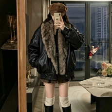 批发实拍 毛领短款<b class='q'>皮毛</b><b class='q'>一体</b>外套女冬季2026新款加厚短款毛毛大衣棉服