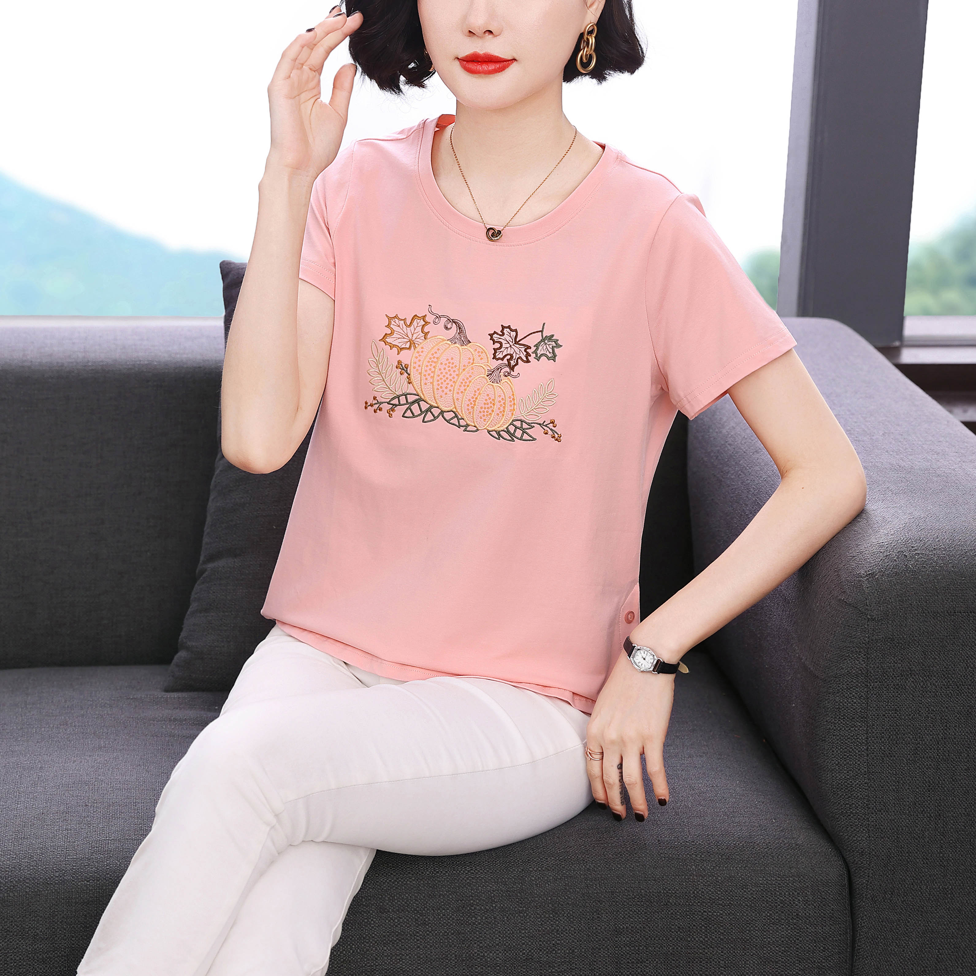 2026 년 여름 새로운 무거운 작업 자수 반팔 티셔츠 여성 어머니 드레스 루즈핏 표지 배 캐주얼 반소매 맨위 서비스