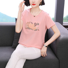 批发2026年夏季新款重工刺绣短袖T恤女<b class='q'>妈妈装</b>宽松遮肚休闲半袖<b class='q'>上衣</b>服