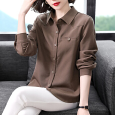 批发2026秋装新款女士衬衣开衫中年妈妈翻领长袖衬衫休闲气质上衣<b class='q'>外套</b>