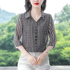 批发春夏季洋气女士衬衫翻领薄款格子衬衣中袖休闲百搭中年<b class='q'>妈妈</b>装上衣