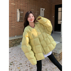 批发白鸭绒黄色<b class='q'>甜美</b>减龄泡芙方块羽绒服女冬新款小个子圆领加厚短外套