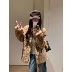 批发小熊心事立领染尖花狐貂皮毛一体女冬季慵懒风休闲环保<b class='q'>皮草</b><b class='q'>外套</b>