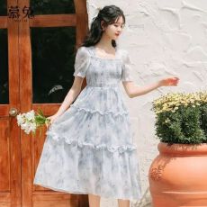 批发茶歇泡泡袖碎花连衣裙<b class='q'>女</b>夏季甜美气质高级感收腰修身裙款