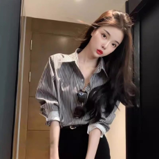 批发数码印花韩系复古条纹长袖衬衫女2025<b class='q'>秋</b>冬时尚宽松显瘦气质上衣