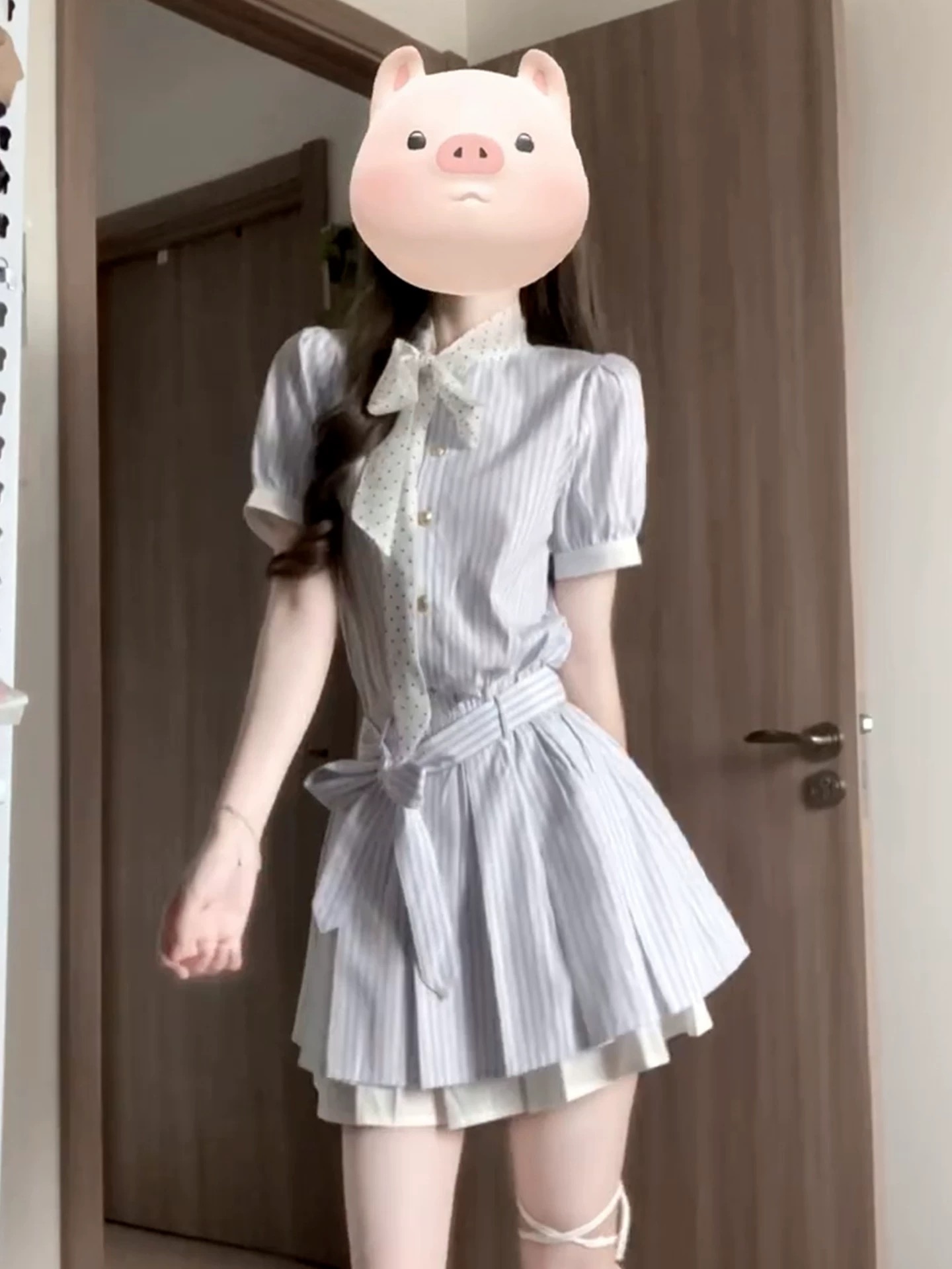 한 부서 학원 스타일 스트라이프 셔츠 드레스 아이들 여름 2025 새로운 miu 부서 허리 수축 작은 키 미니 스커트