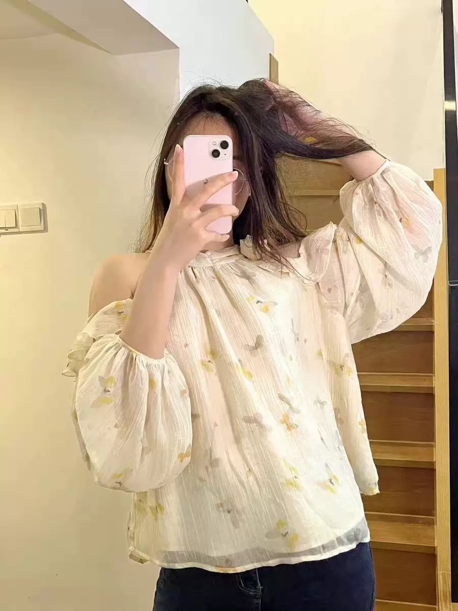 프랑스식 달콤함 행침 목 셔츠 2025 새로운 여성 얇은 스타일 오프숄더 프릴 긴팔 쉬폰 작은 셔츠 품격 맨위