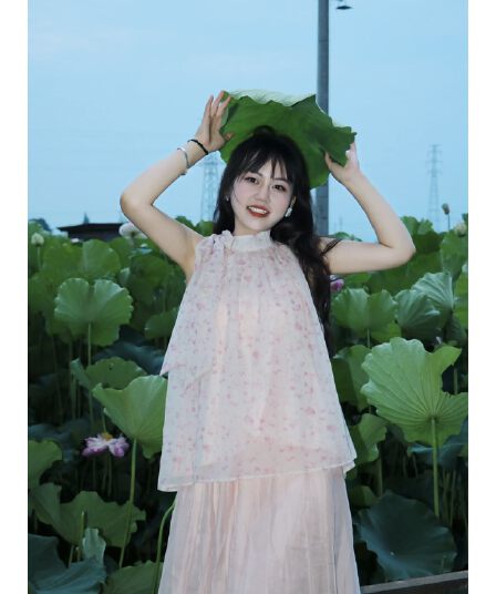 여름 Chic 핑크색 꽃무늬 조끼 셔츠 프랑스식 레트로 품격 달콤한 매운맛 오프숄더 바다 측면 민소매 가짜 맨위
