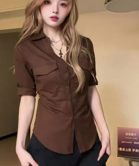 원본 품질 핫걸 POLO 칼라 중간 소매 여성 셔츠 가을 몸매 가꾸기 디자인 센스 품격 허리 수축 맨위