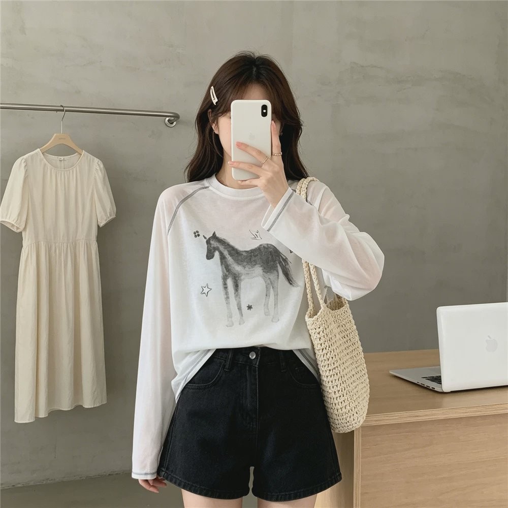 면 75 집결하다 섬유 25 디자인 센스 만화 작은 말 프린트 긴팔 티셔츠 여성 눈꽃 면 경량 루즈핏