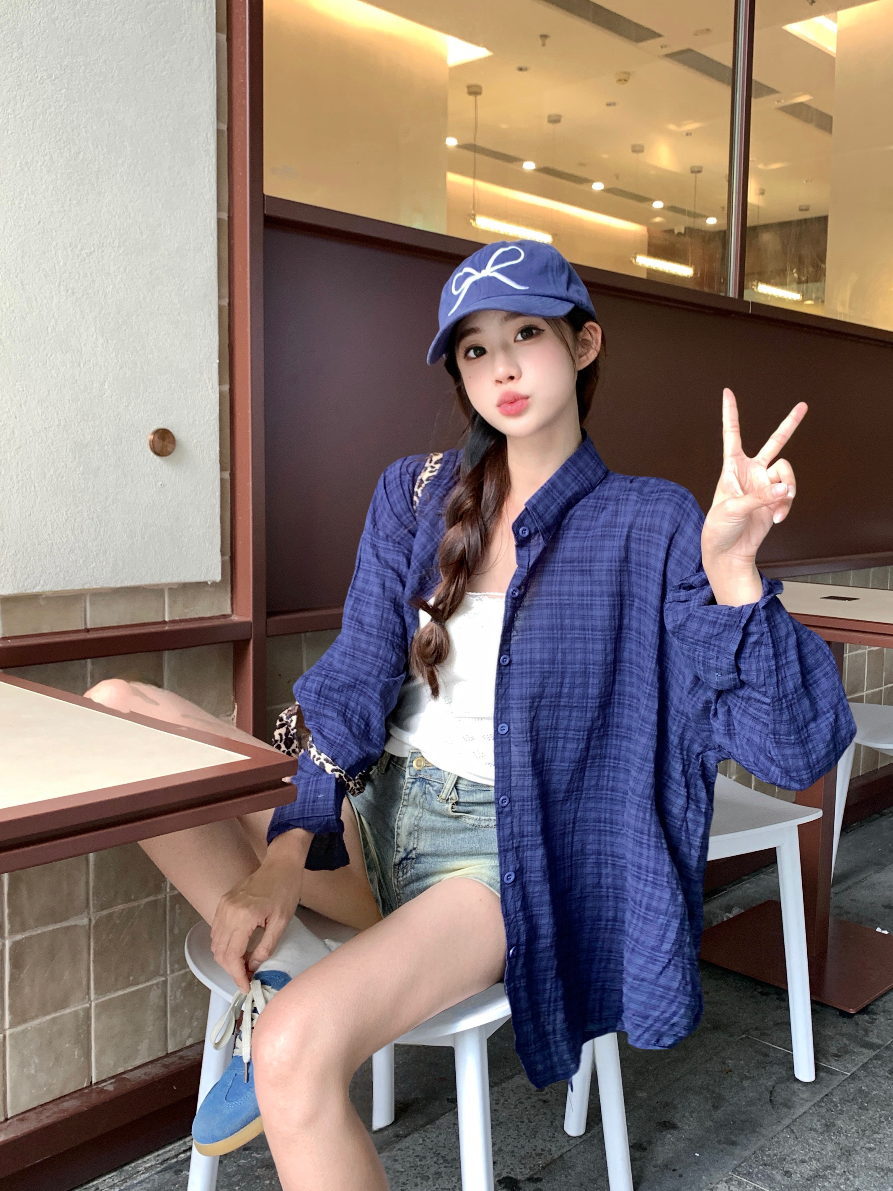 실사 일본식 품격 레트로 진한 파란색 순면 체크무늬 여성 셔츠 이른 가을 2025 서리가 내린 부서 고급 센스 맨위