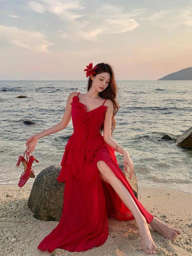 프랑스식 아름다운 불규칙 프릴 빨간색 슬립 여성 드레스 여름 해변가 휴가 분위기 센스 품격 롱 스커트