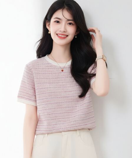 분말 보라색 작은 샤넬 스타일 스트라이프 반팔 티셔츠 여성 여름 새로운 배색 라운드 넥 부드러운 품격 다용도 슬림해 보이는 맨위
