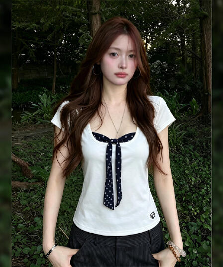 도트 무늬 자수 패치워크 페이크 레이어드 반팔 티셔츠 여성 2026 새로운 여름 나비 매듭 캐주얼 다용도 맨위