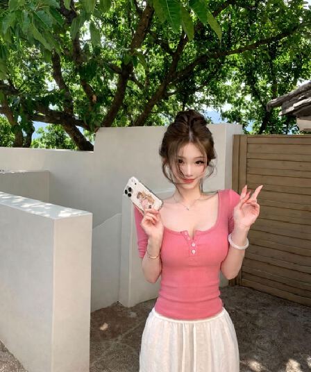 2026 여름 새로운 순수한 욕망 달콤한 매운맛 바람 u 칼라 반팔 티셔츠 여성 몸매 가꾸기 슬림해 보이는 다용도 맨위