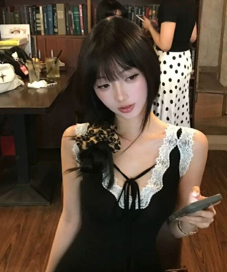260 그램 사람들 면 여름 핫걸 몸매 가꾸기 슬림해 보이는 레이스 조각 여성 드레스 V넥 패션 외국 가스 길다 치마