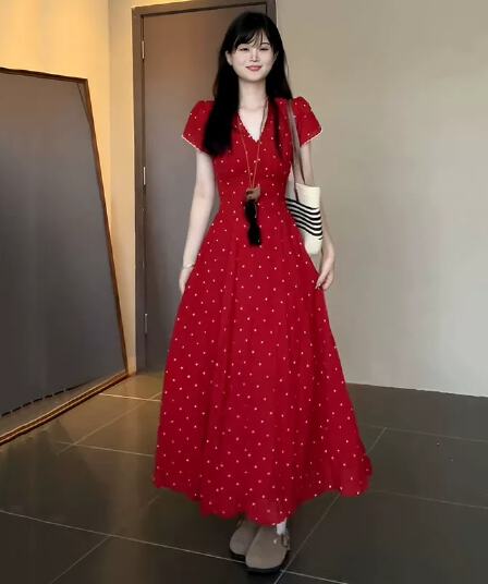 빨간색 품격 V넥 도트 무늬 반팔 여성 드레스 2026 여름 허리 수축 배 모양 몸 슬림해 보이는 치마