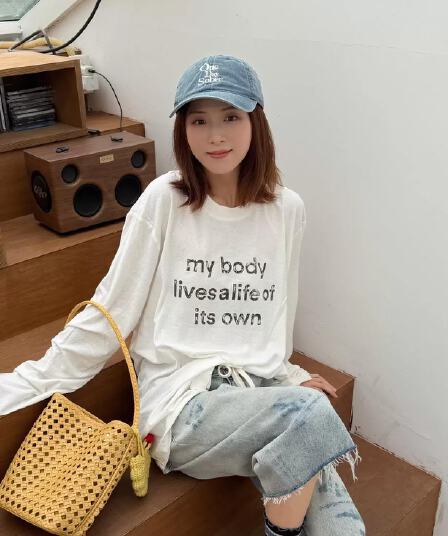 순면 210 그램 빗질하다 정밀 프린트 가을 루즈핏 긴팔 티셔츠 여성