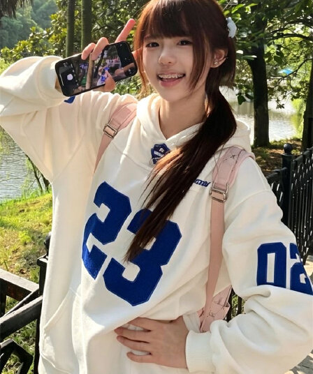 얇은 스타일 원본 솜씨 압력 라인 패치 자수 주머니 순수한 Mianhua 면 복합 후드 티 스웨터 여성