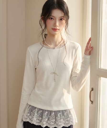 봄 가을 새로운 레이스 자수 밑단 긴팔 맨위 여성 몸매 가꾸기 다용도 라운드 넥 화이트 인사이드 가져 가라. 기본 셔츠