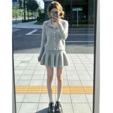批发原版好质量 2026秋季搭配一整套<b class='q'>大码</b>女长袖针织衫半身裙两件套装