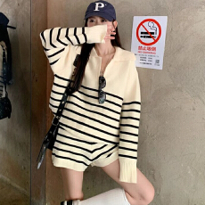 批发韩国东大门条纹套装韩系设计感宽松拼色POLO领毛衣<b class='q'>短裤</b>两件套
