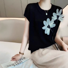 批发春<b class='q'>夏</b>季新款韩版时尚洋气交叉收腰褶皱立体花针织短袖百搭上衣