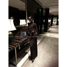 批发高级复古御姐风纯色修身长裙高领大<b class='q'>露背</b><b class='q'>连衣裙</b>秋冬穿搭