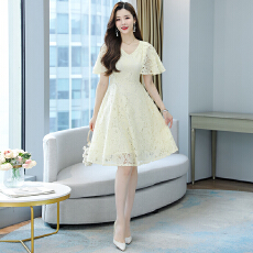 批发夏季大码女装法式显瘦蕾丝胖mm<b class='q'>连衣裙</b>微胖妹妹收腰减龄甜美长裙子