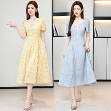 批发黄色碎花连衣裙女2026新款口袋夏季法式V领小个子巨好看收腰长裙.