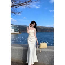 批发实拍 网纱缎面拼接挂脖<b class='q'>连衣裙</b>新款收腰显瘦包臀礼服吊带裙