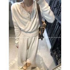 批发新款韩版时尚高级感V领交叉长袖<b class='q'>针织衫</b>+高腰宽松休闲裤套装