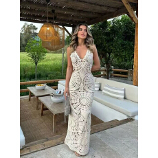 批发2026新<b class='q'>沙滩</b>裙女镂空V领低胸修身性感中长<b class='q'>连衣裙</b>女ins