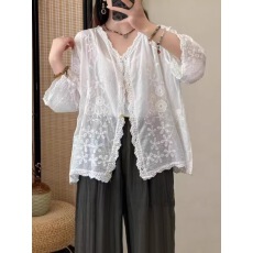 批发夏季薄款V领双面刺绣七分袖女森系百搭<b class='q'>衬衣</b>开衫文艺<b class='q'>衬衫</b>上衣