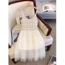 批发日小裙子法式宽松蛋糕吊带连衣裙绝美仙女海边度假沙滩长裙