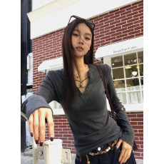 批发红人馆内搭打底衫女2025新款秋冬超好看<b class='q'>长袖</b>t恤修身灰色辣妹<b class='q'>上衣</b>