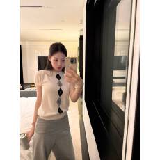 批发oker章壳儿正品～撞色菱形格<b class='q'>背心</b>女圆领短袖薄款羊毛针织衫