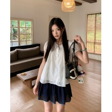 批发佩佩家韩系甜美短袖上衣女白衬衫娃娃领夏泡泡袖显瘦减龄别致小衫