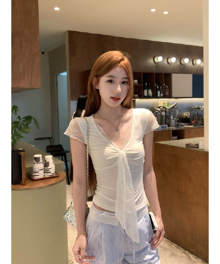 송 긍정적 인 En 화이트 V넥 레이스 조각 반팔 티셔츠 여성 여름 순수한 욕망 몸매 가꾸기 고유 한 아름다운 그레이트 봐. 의류