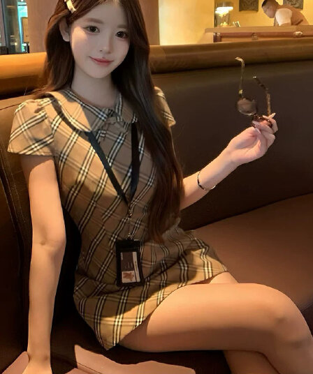 2026 섹션 베이비 칼라 체크무늬 치마 천 골드 센스 달콤함 드레스 슬림해 보이는 섹션 슈퍼 잘 생긴 중 고풍 허리 수축 여성 의류