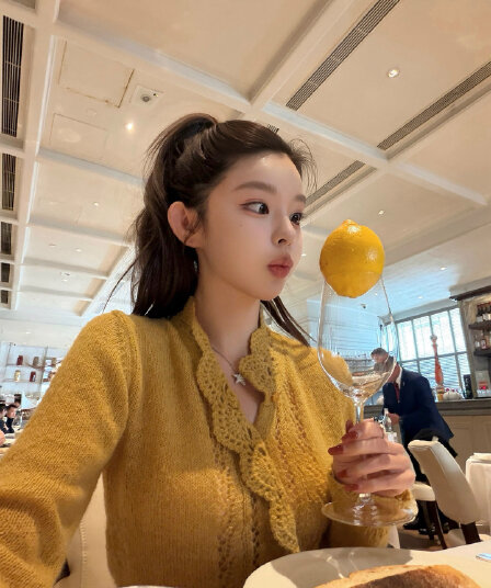 안녕하세요. 팬 팬 무거운 작업 홀로우 아웃 수공 자수 우는 소리 센스 니트 오픈 가디건 여성 봄 가을 스웨터 인사이드 잡아라. 의류